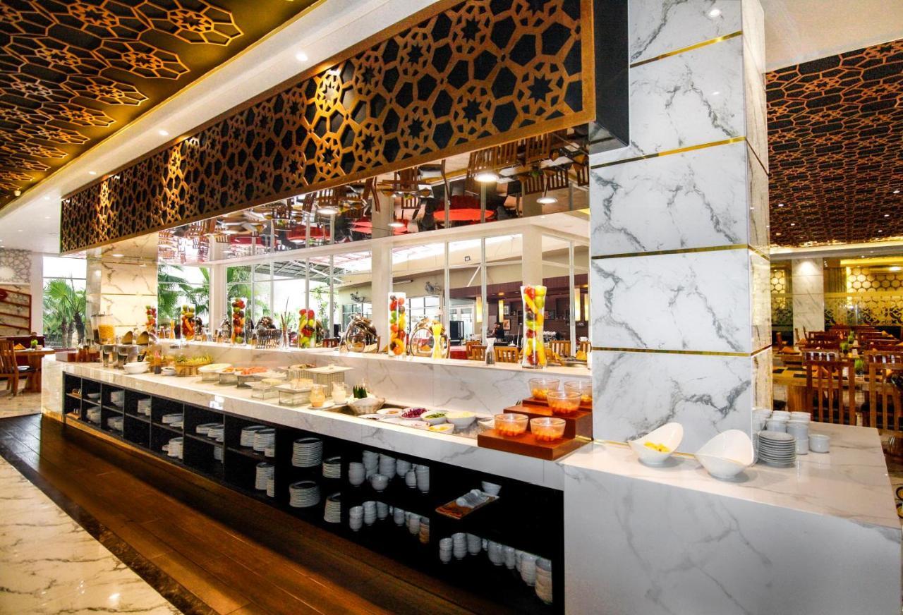 本克伦赫梅斯宫酒店 班达亚齐 外观 照片